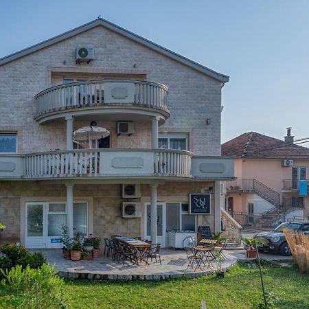 Apartments Vujosevic Тиват Екстер'єр фото