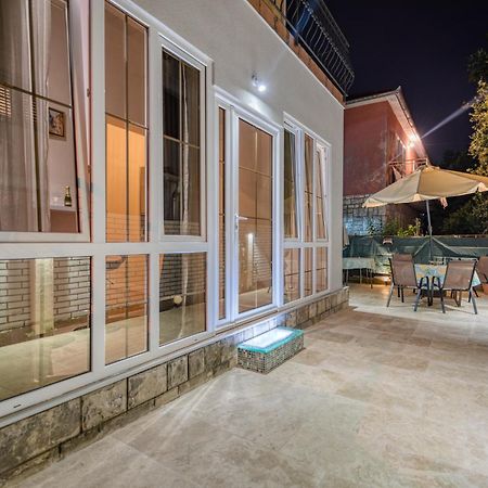 Apartments Vujosevic Тиват Екстер'єр фото