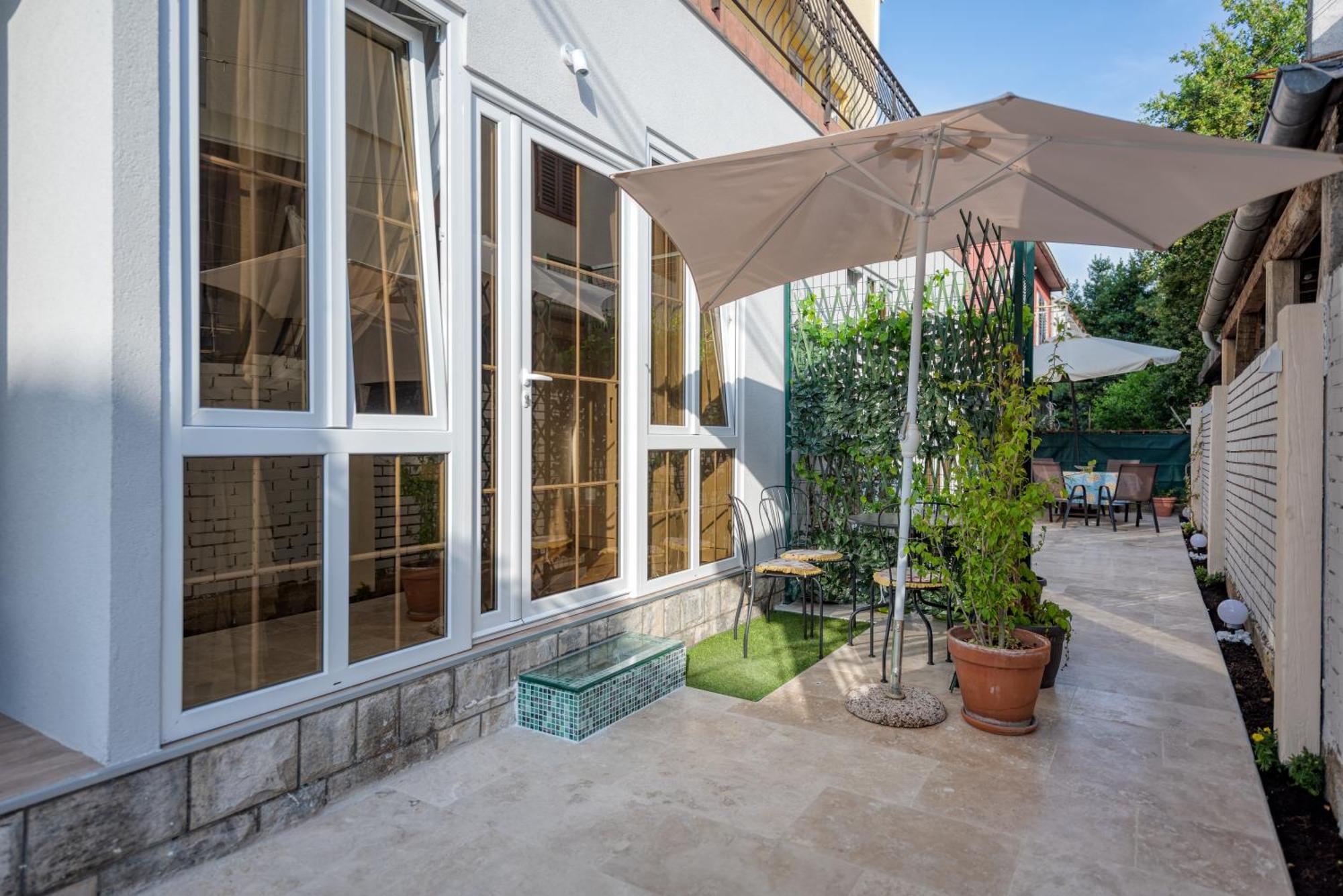 Apartments Vujosevic Тиват Екстер'єр фото